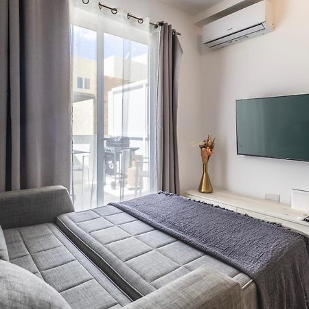 Dorris'S Apartment 5 Min Walk From St Julians San Ġwann 외부 사진
